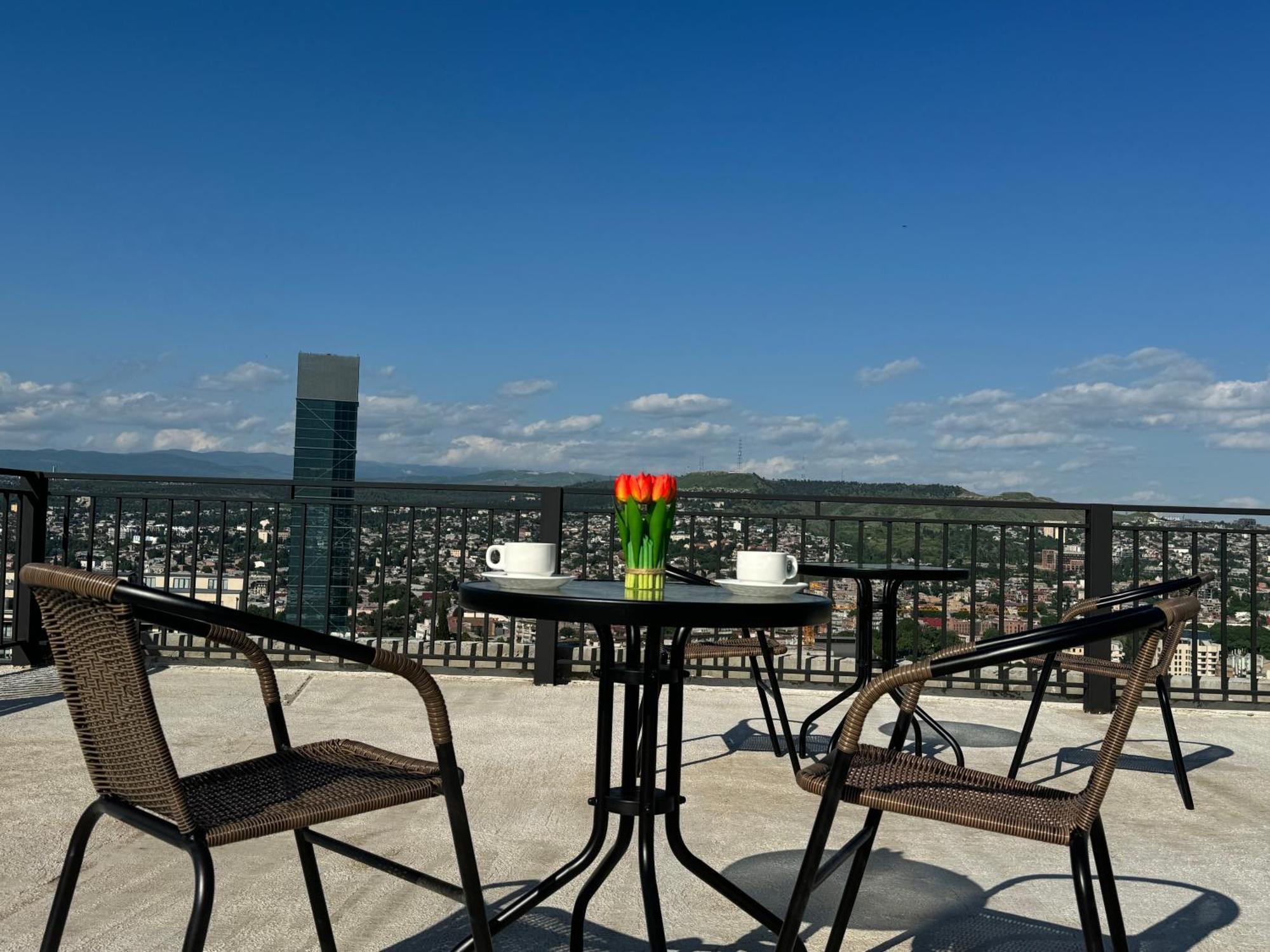 Brothers Apartments With Terrace In Old Tbilisi Exterior photo